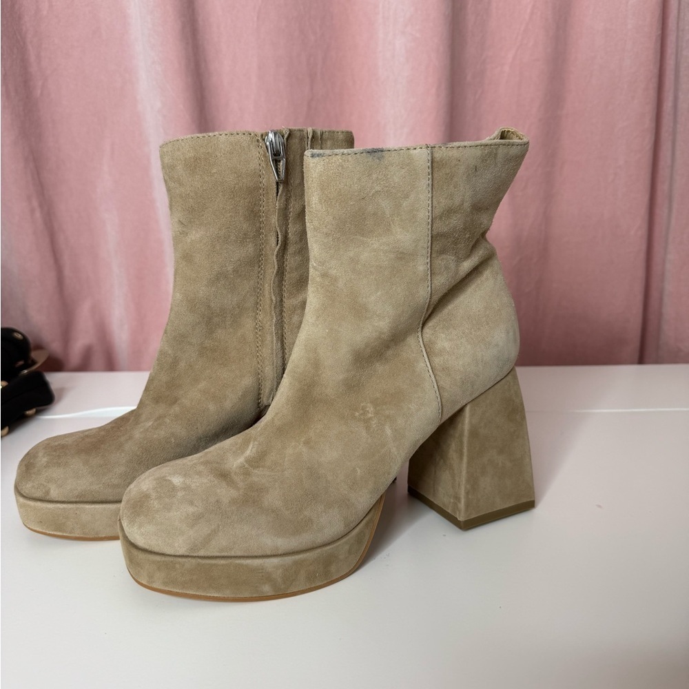 Dolce Vita Beige Tan Suede Platform Booties Sz 7 NWOT - Picture 5 of 10